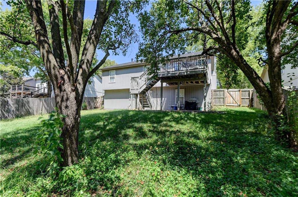 17575 W 111th Ct, Olathe, KS 66061
