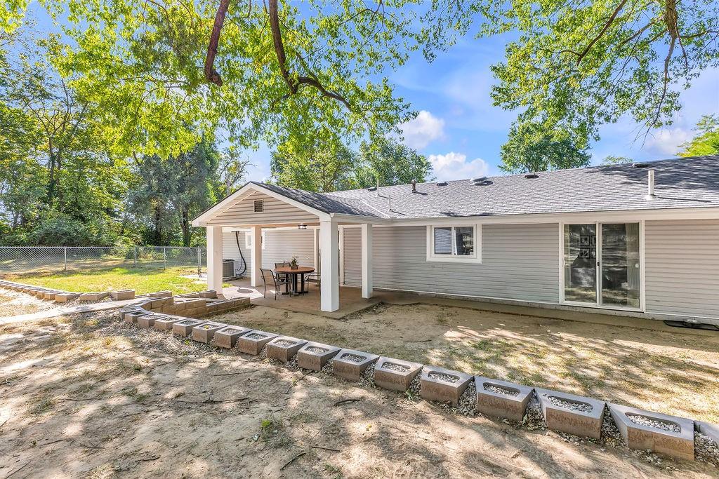 103 E Vassar St, St Joseph, MO 64504