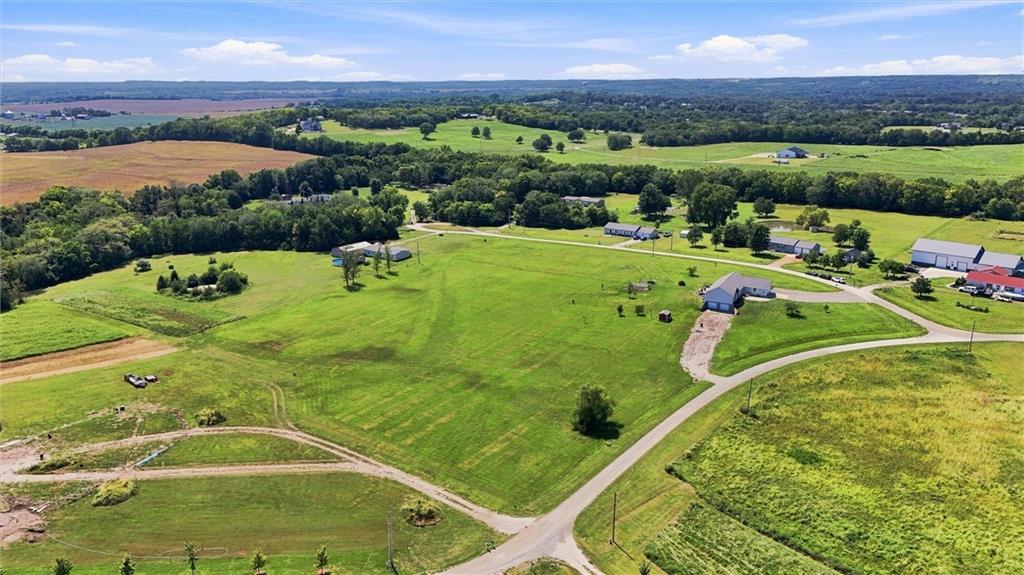 529 NW 1421st Rd, Holden, MO 64040