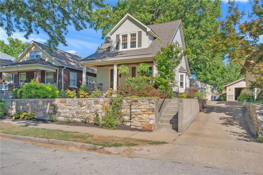 4423 Genessee St, Kansas City, MO 64111
