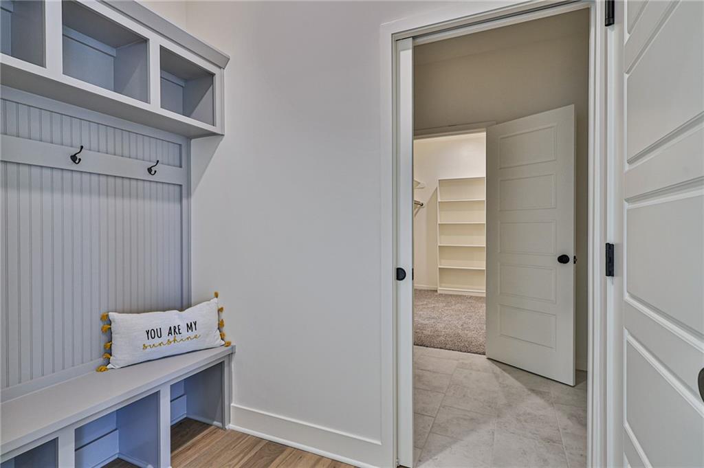 104 SW Nelson Dr, Blue Springs, MO 64014