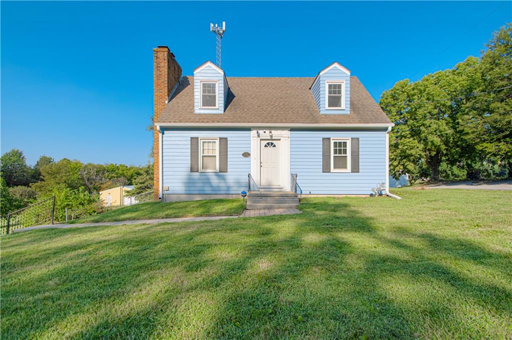 202 S 14th St, Savannah, MO 64485
