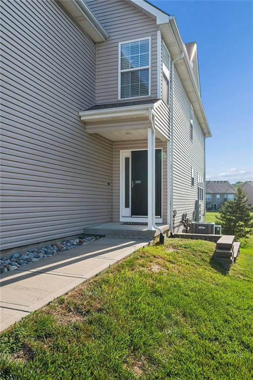 9747 N Lewis Ave, Kansas City, MO 64157