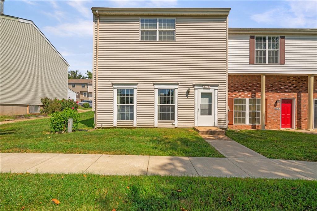 6617 E 128th St, Grandview, MO 64030