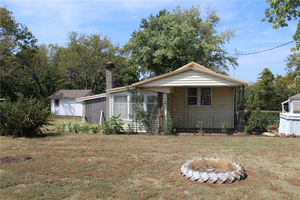 1538 Us Highway 59 Hw, Moran, KS 66755