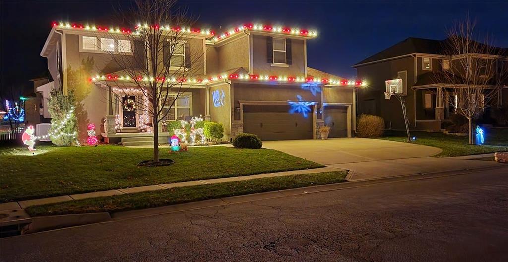 104 SW Shores Dr, Lee's Summit, MO 64064