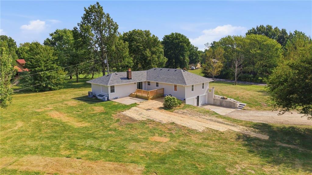 1010 Wesley Ave, Raymore, MO 64083