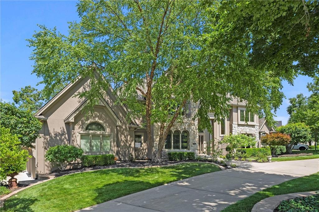 6001 N Cosby Ave, Kansas City, MO 64151