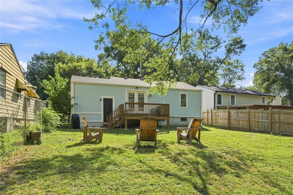 1712 S Brookside Ave, Independence, MO 64052