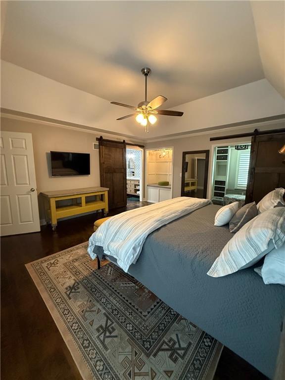 12317 Walmer St, Overland Park, KS 66209