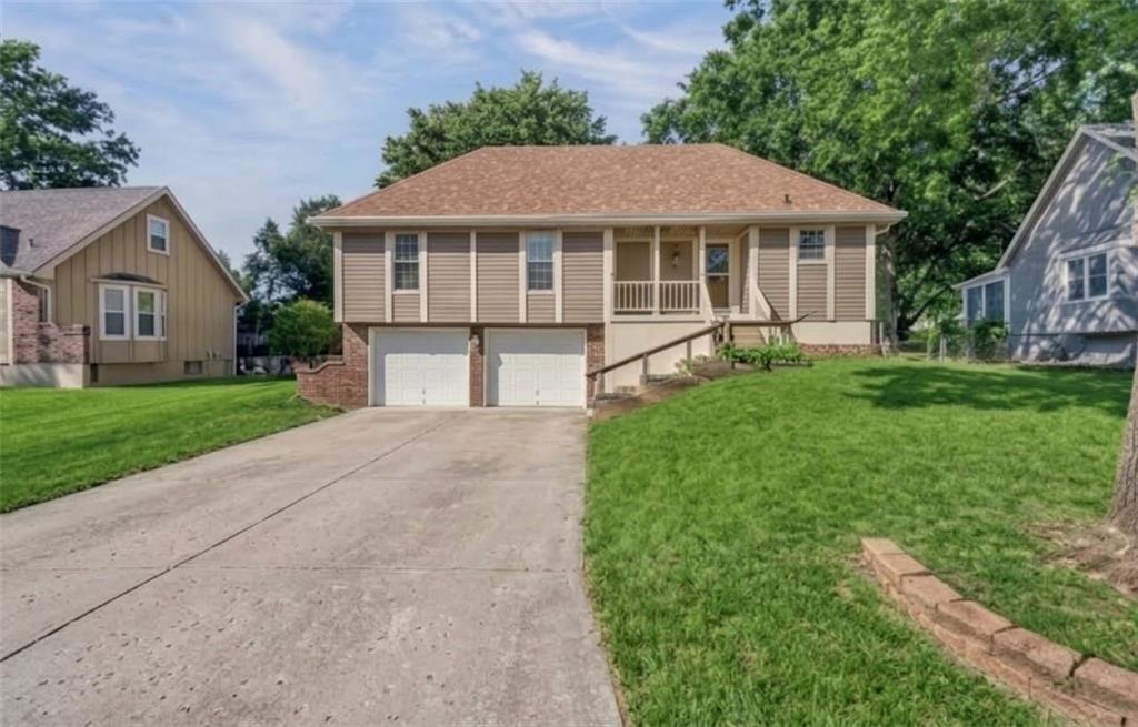 301 SE Alice St, Blue Springs, MO 64014