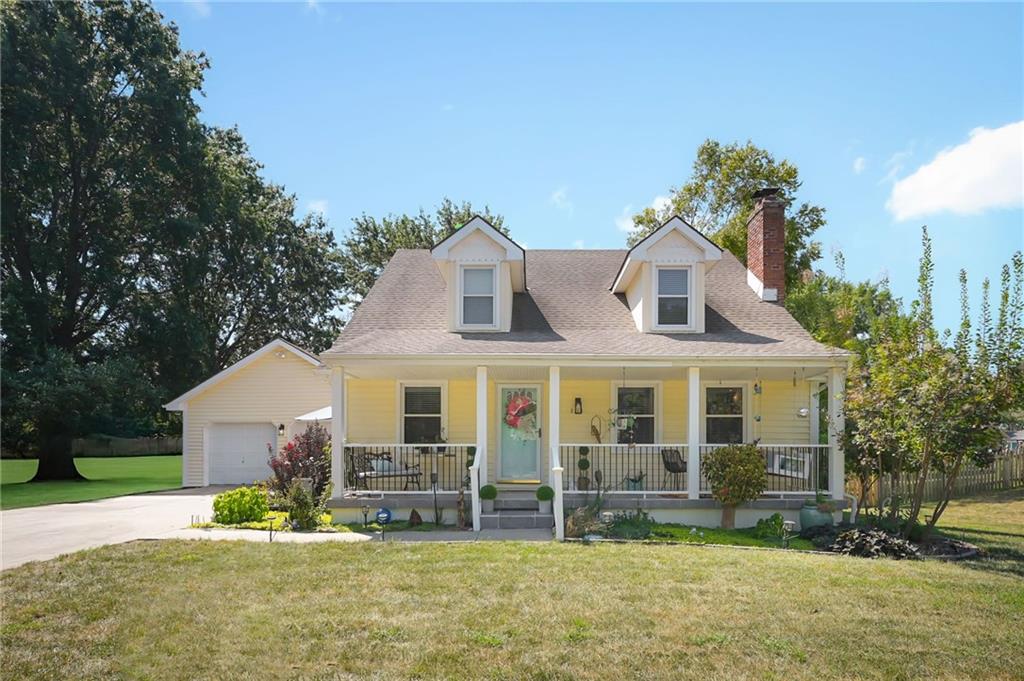704 Raven St, Raymore, MO 64083