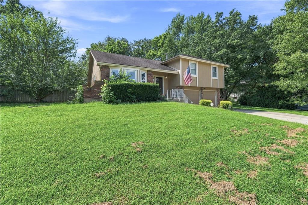 919 NE 112th Ter, Kansas City, MO 64155