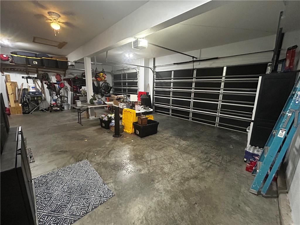 110 S Eastglen Dr, Raymore, MO 64083