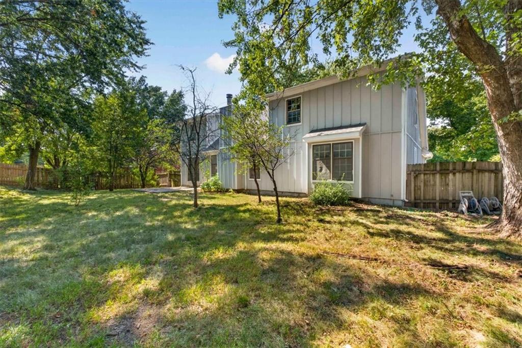11827 Slater St, Overland Park, KS 66210