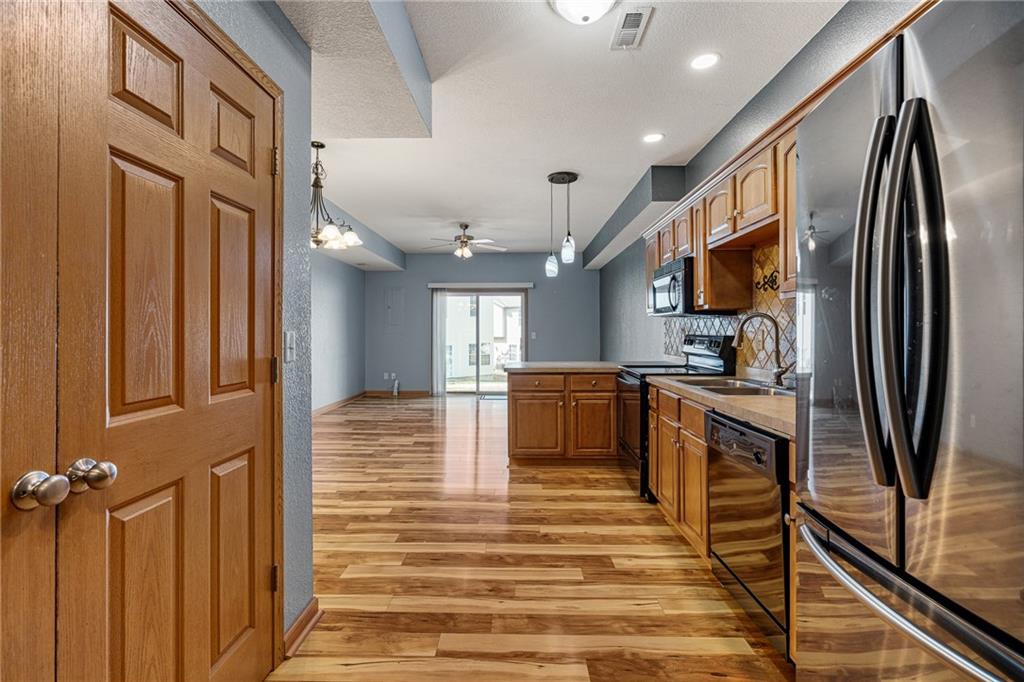 844 S Woodson Ct, Gardner, KS 66030