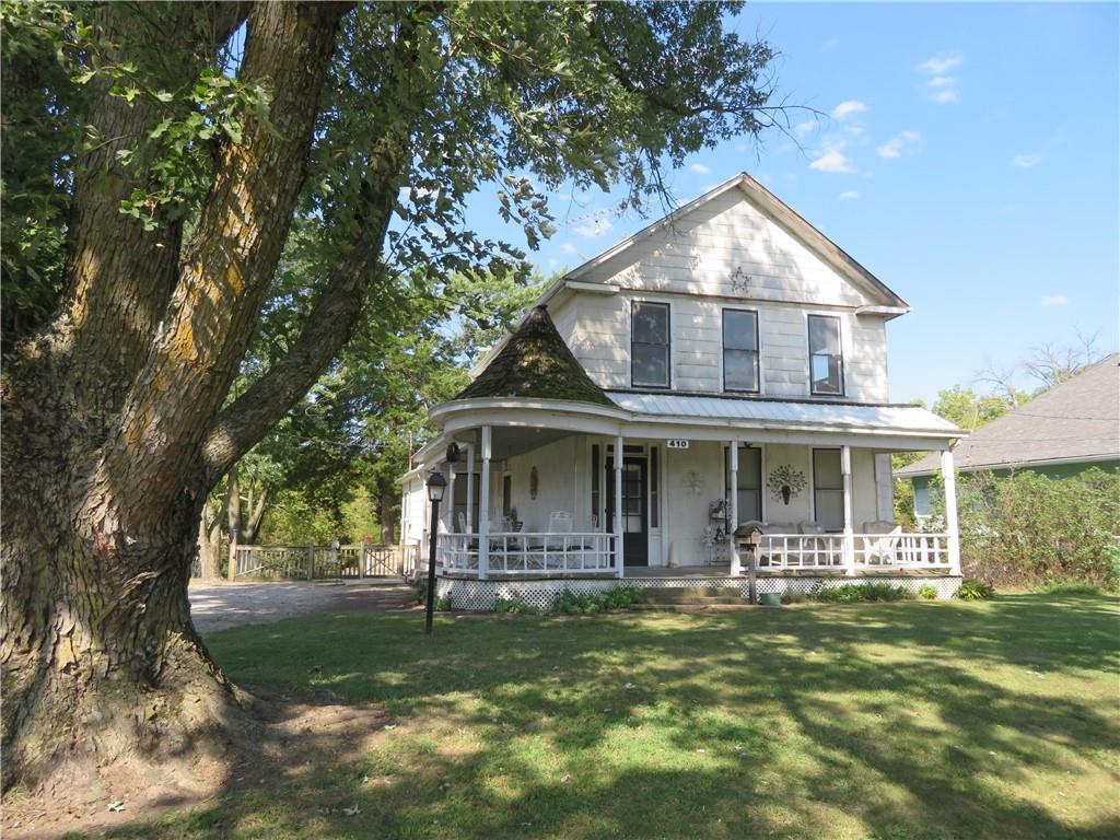 410 Linn St, Valley Falls, KS 66088