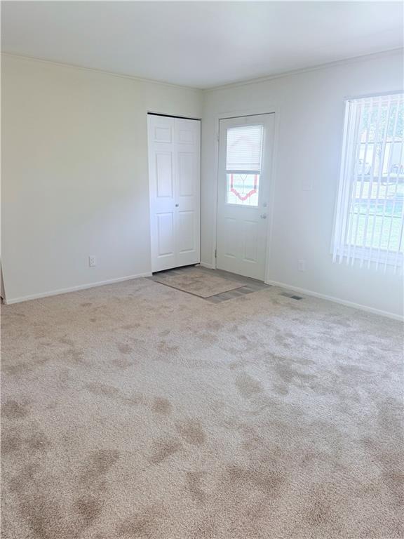 3303 Sioux Ln, St Joseph, MO 64503