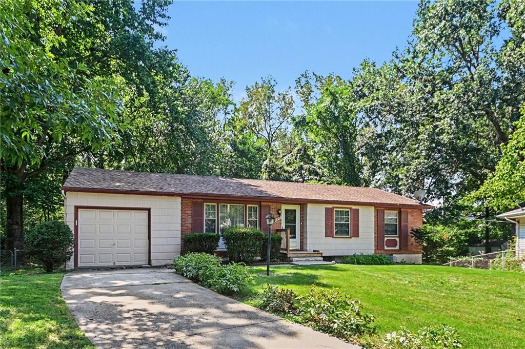 5201 NE 42nd St, Kansas City, MO 64117