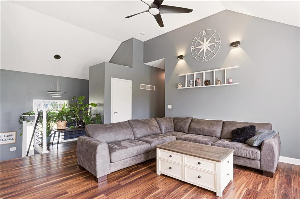 1001 Ash St, Harrisonville, MO 64701