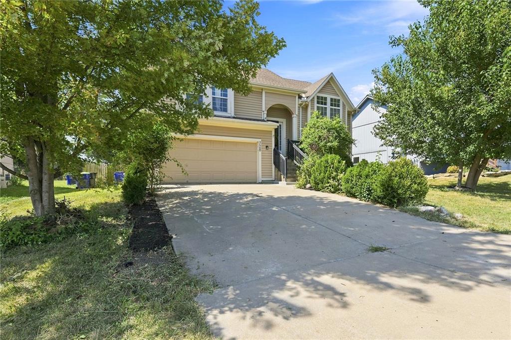 728 S Maple St, Gardner, KS 66030