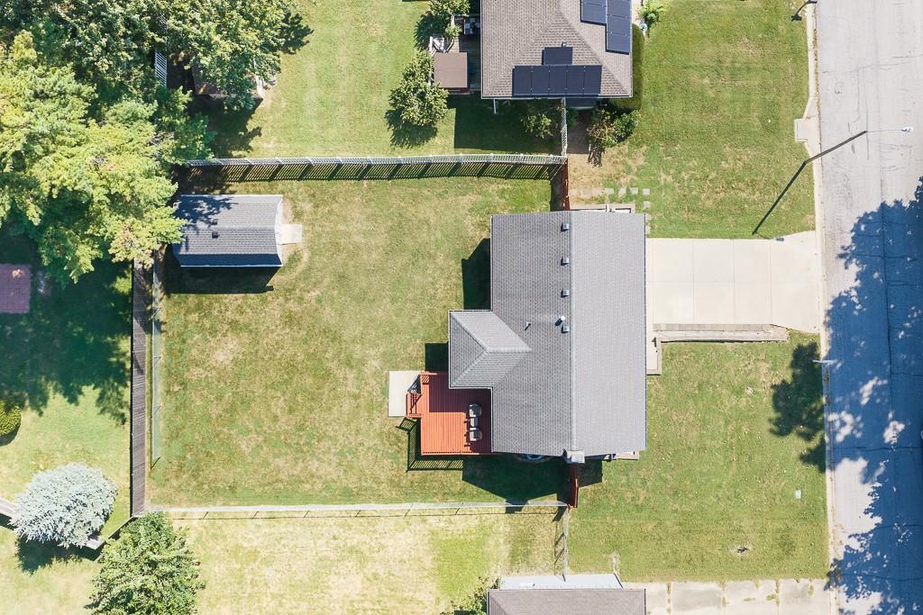 313 Killarney Ln, Blue Springs, MO 64014