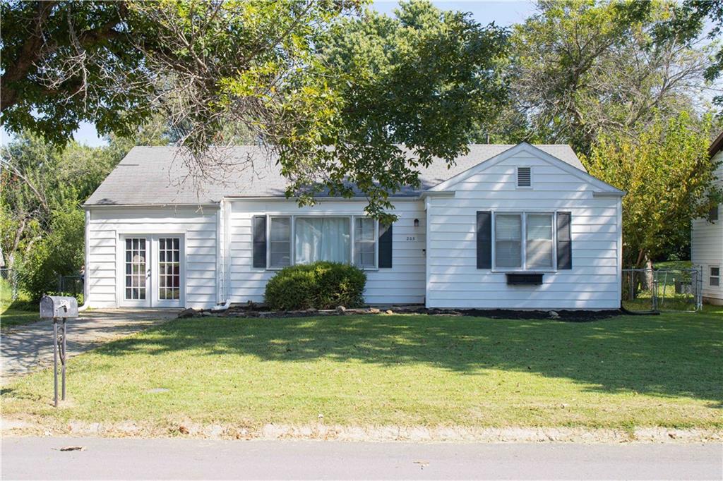 205 Larkin St, Warrensburg, MO 64093