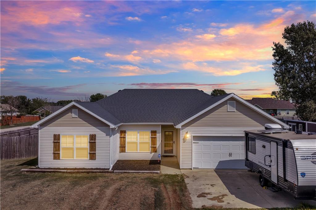 393 SE 971st Rd, Knob Noster, MO 65336