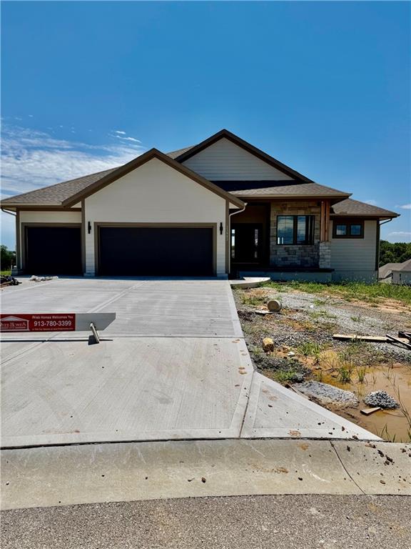 23903 Clear Creek Pw, Shawnee, KS 66226