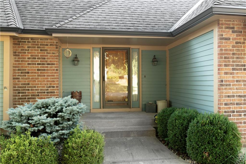8626 Dice Ln, Lenexa, KS 66215