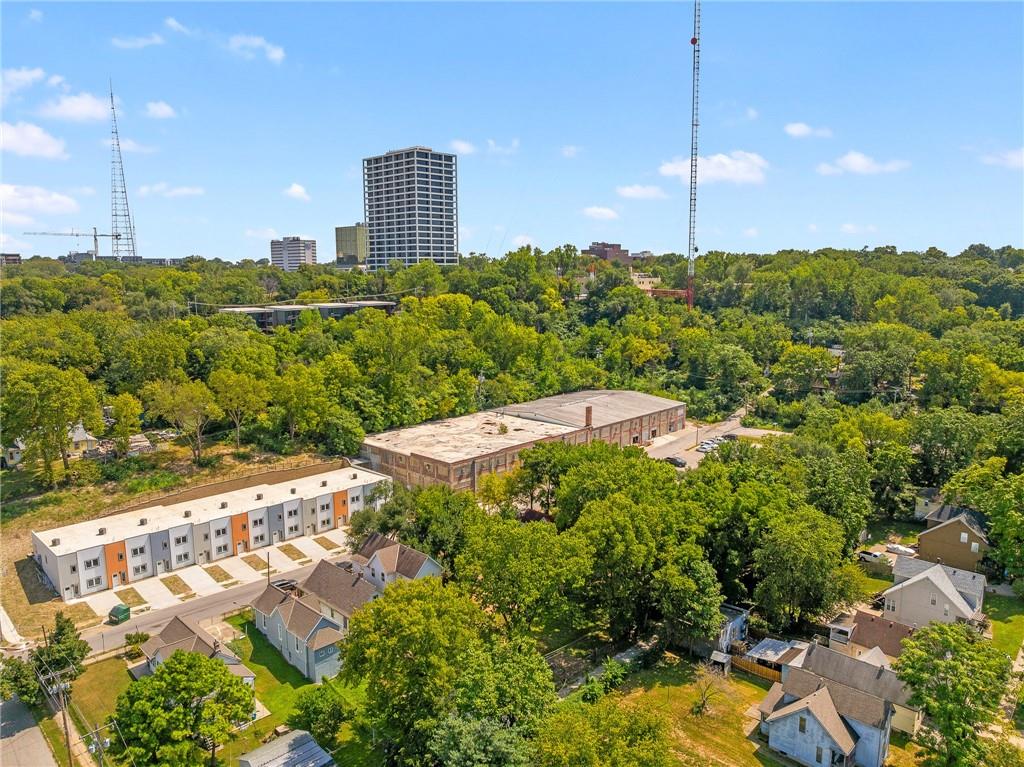 2920 Belleview Ave, Kansas City, MO 64108