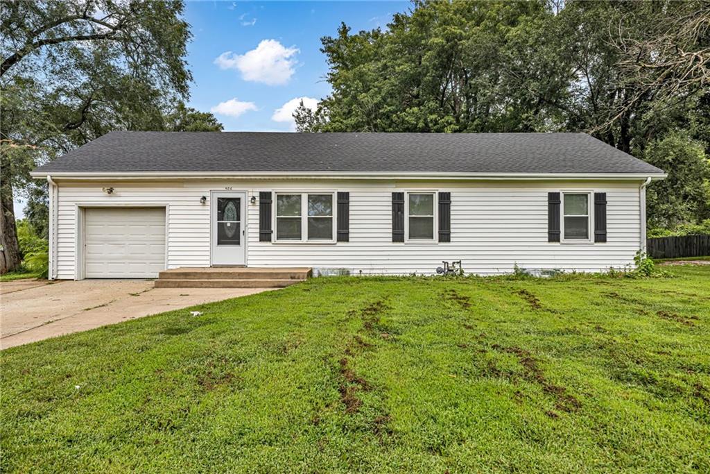 506 E 165th St, Belton, MO 64012