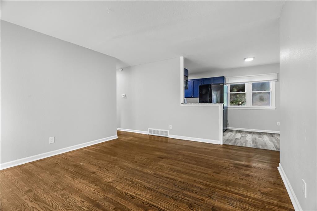 604 W 38th St, Independence, MO 64050