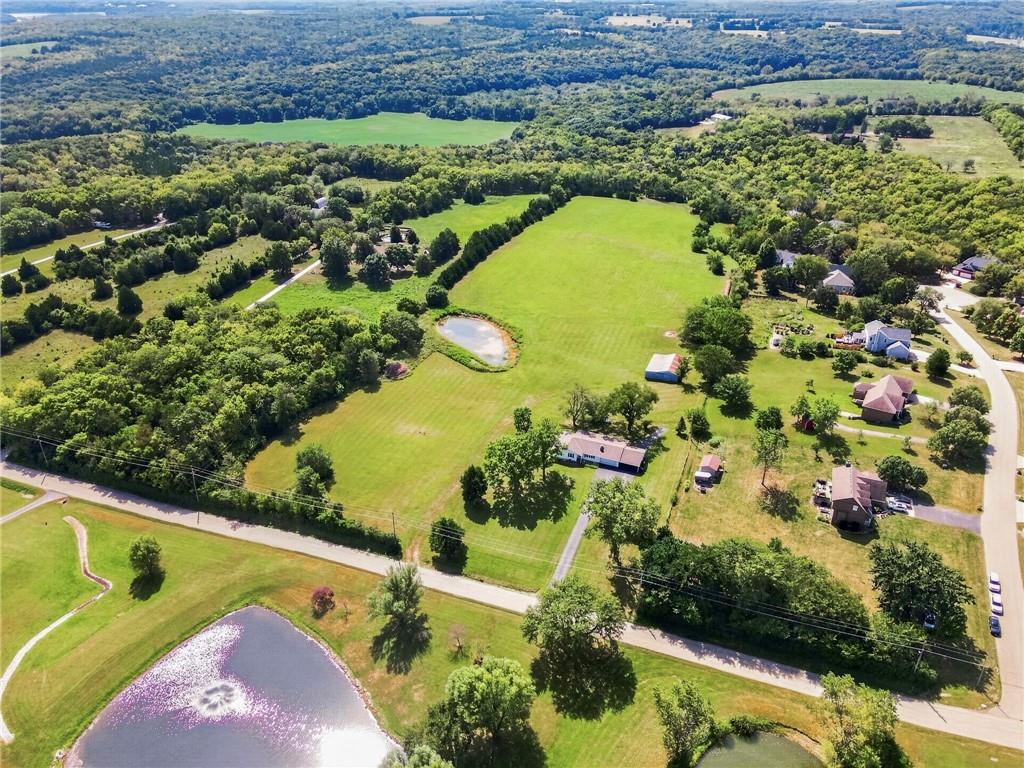 30115 W 95th St, De Soto, KS 66018