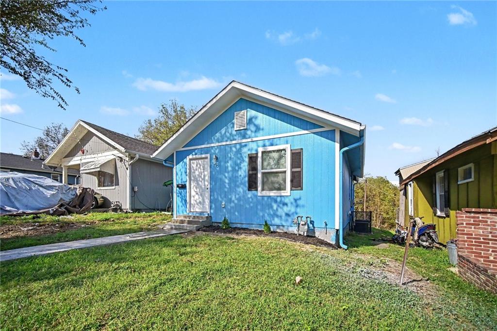 2306 N Hallock St, Kansas City, KS 66101