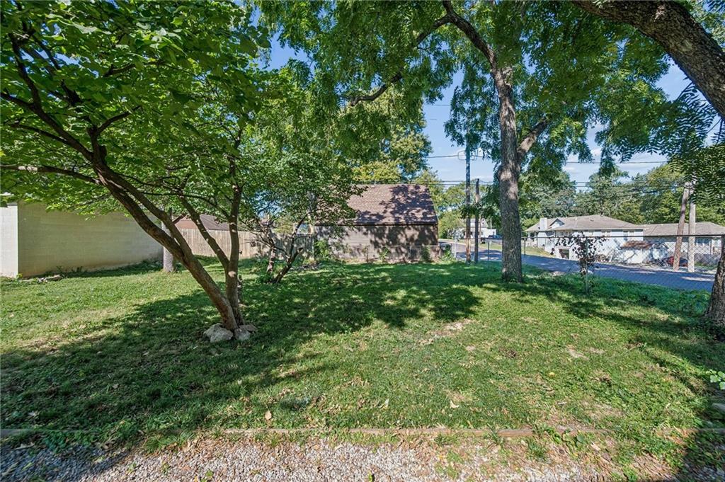 1500 S Maywood Ave, Independence, MO 64052