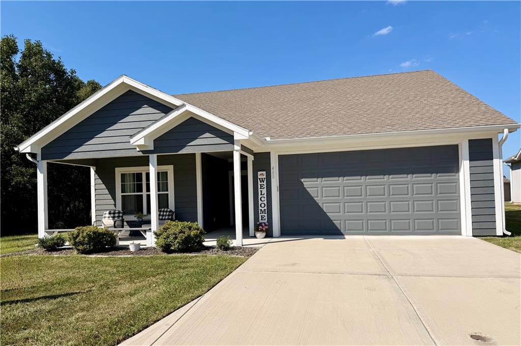 400 NE Chestnut Ct, Oak Grove, MO 64075