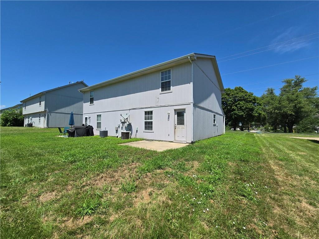4305-07 E 139th St, Grandview, MO 64030
