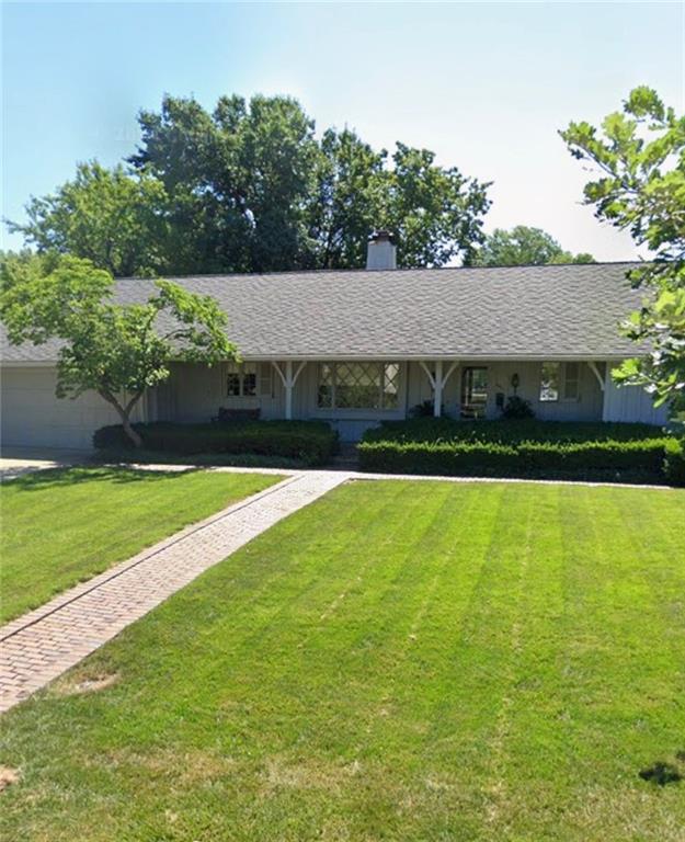 6511 Willow Ln, Mission Hills, KS 66208