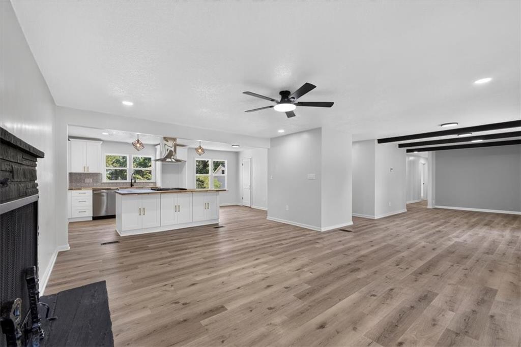 3649 S Park Ave, Independence, MO 64052