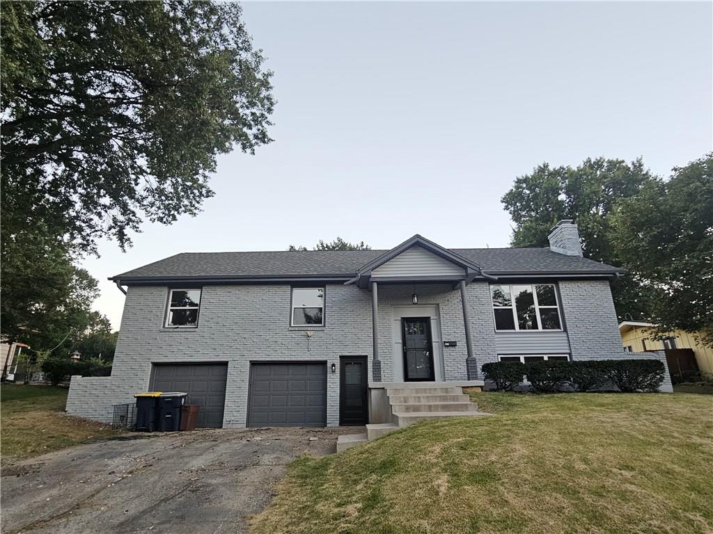 321 E 106th Ter, Kansas City, MO 64114