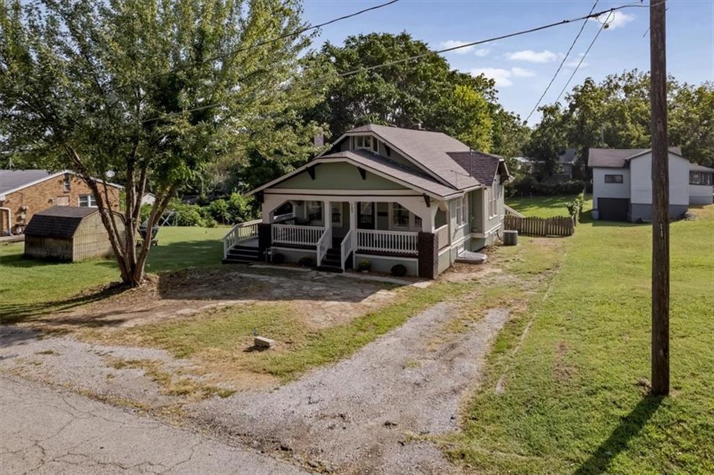 103 N Wilson St, Independence, MO 64050