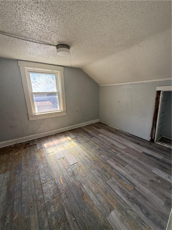 10033 E Wilson Rd, Independence, MO 64053