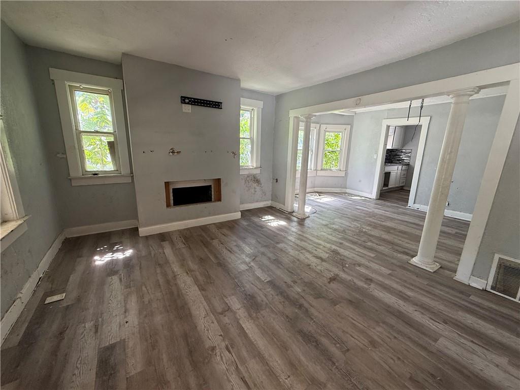 10033 E Wilson Rd, Independence, MO 64053