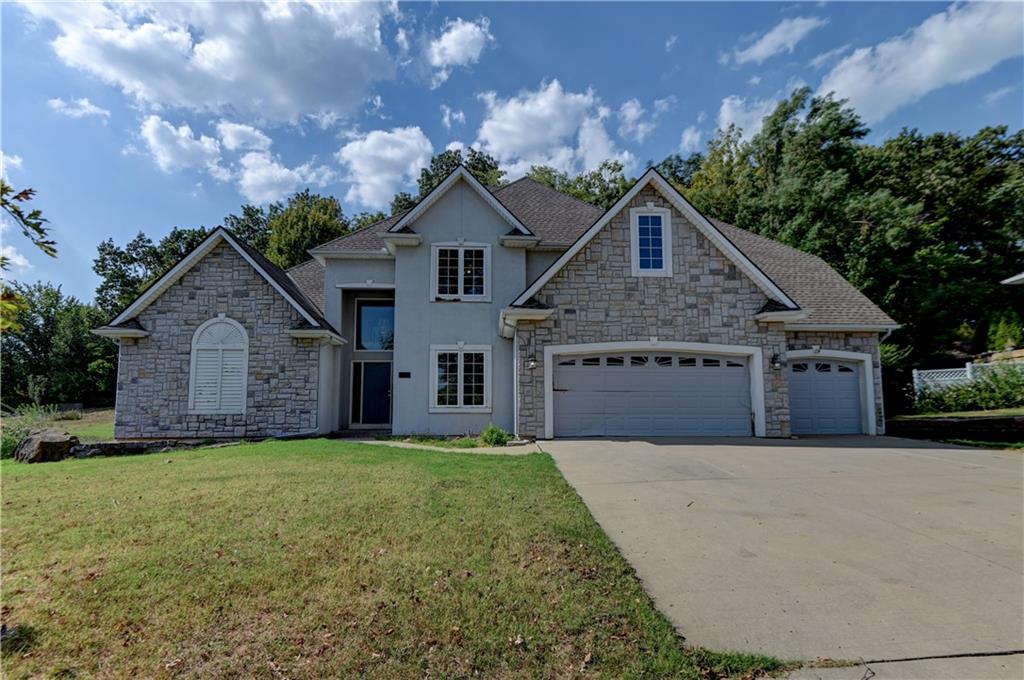 6826 N Charleston Dr, Kansas City, MO 64119