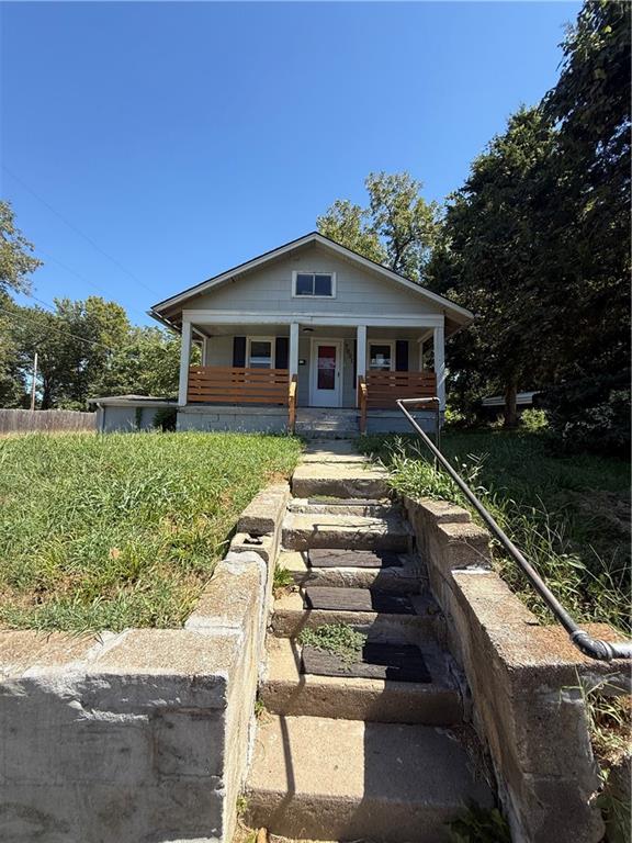 7001 S Benton Ave, Kansas City, MO 64132