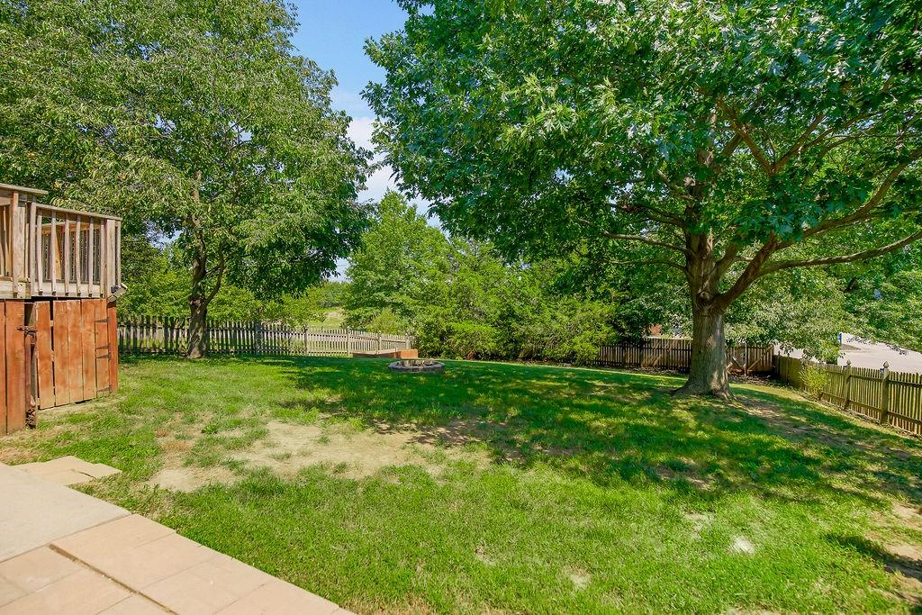 11101 N Lewis Ave, Kansas City, MO 64157