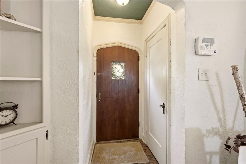 321 E 69th St, Kansas City, MO 64113