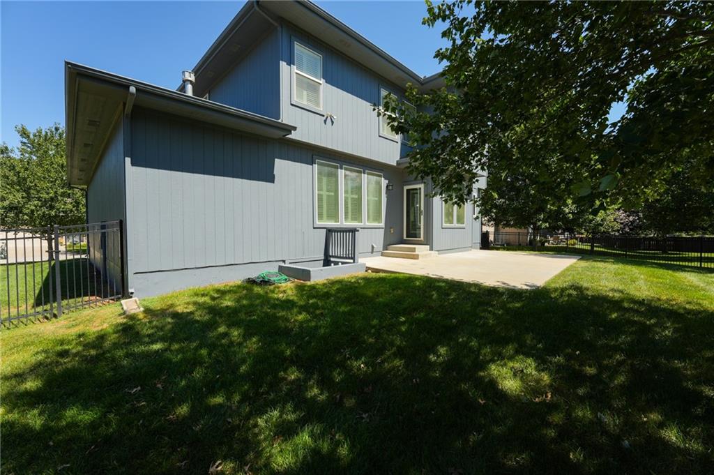 16315 W 171st St, Olathe, KS 66062