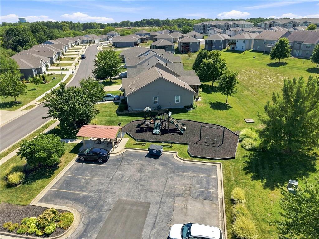 11305 N Holly St, Kansas City, MO 64155
